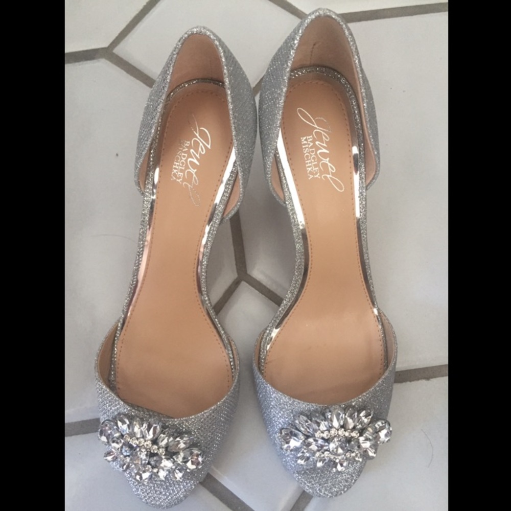 Jewel Badgley Mischka silver crystal heels 8